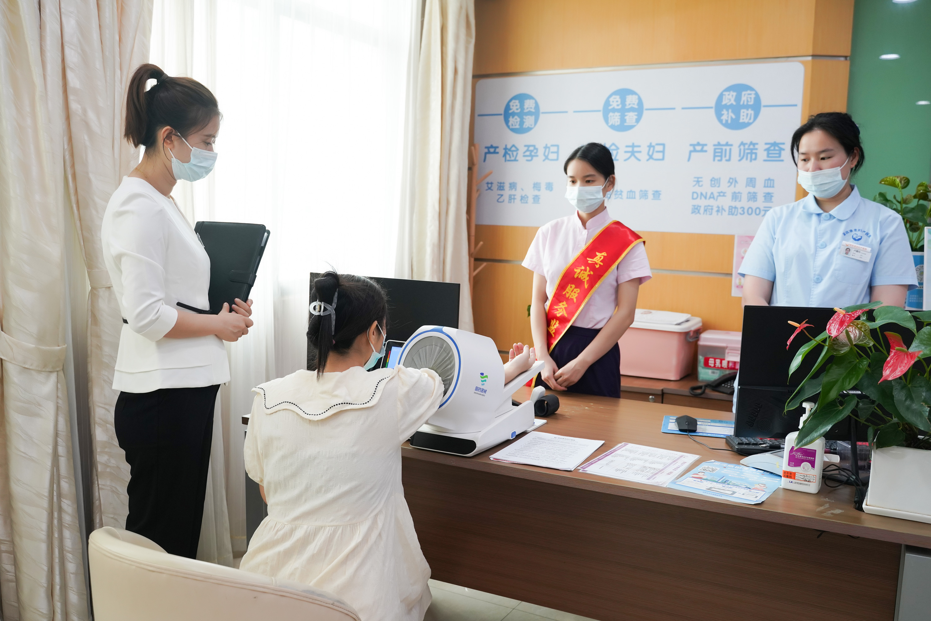 早孕建册医院怎么选？定点港龙 ！开启&ldquo;产、麻、助、儿、服&rdquo;一体化服务！